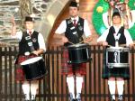 Skoti - Část krojovaných bubeníků z dudáckého souboru Wick RBLS Pipe Band ze Skotska
